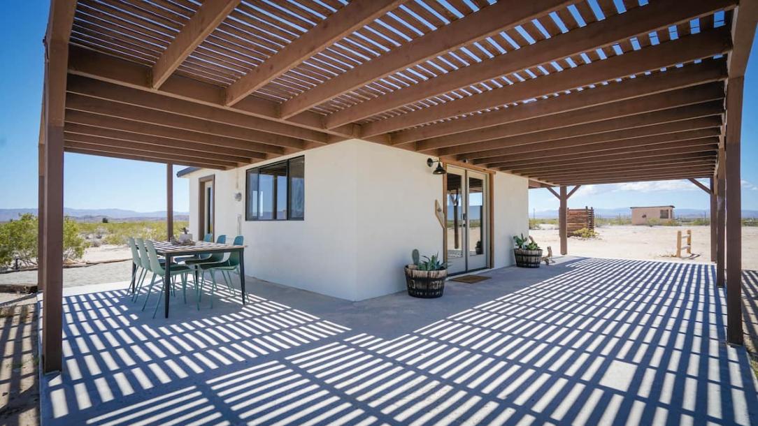 Entire home in Joshua Tree, California 2 guests1 bedroom1 bed1 bath-3