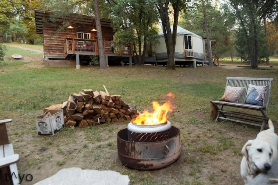 Yurt in Oakhurst, California 2 guests1 bedroom1 bed1.5 baths-0