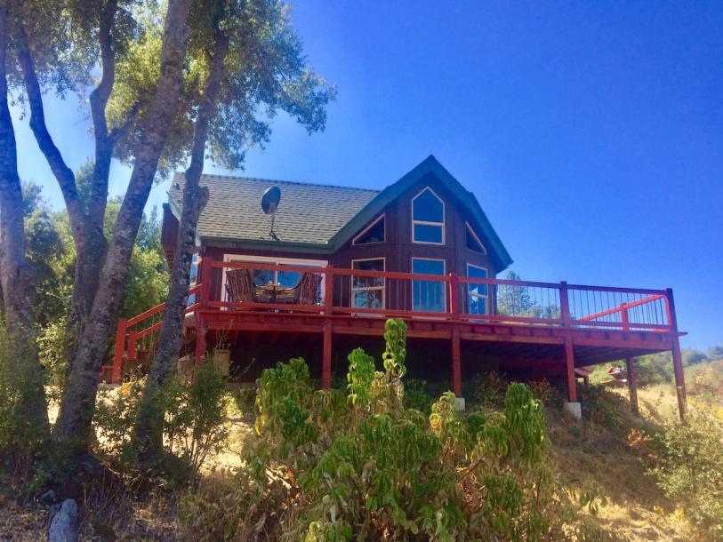 Entire cabin in Oakhurst, California 4 guests1 bedroom2 beds1 bath-14