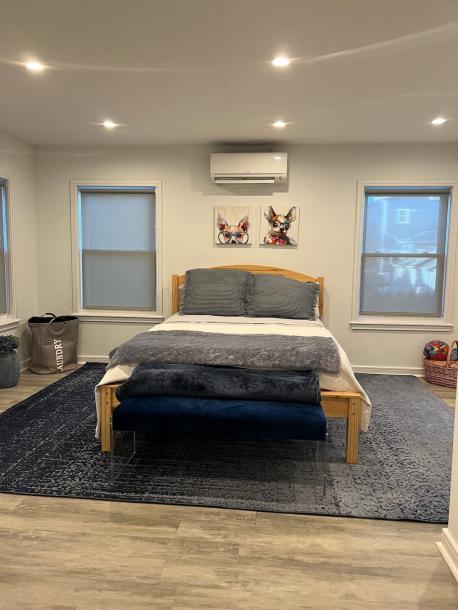 Entire home in The Bronx, New York, United States 8 guests4 bedrooms5 beds3 baths-11