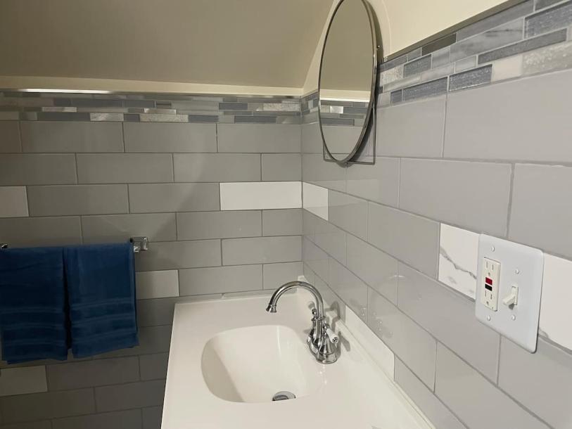Room in Newark, New Jersey, United States 3 bedsPrivate attached bathroom-5
