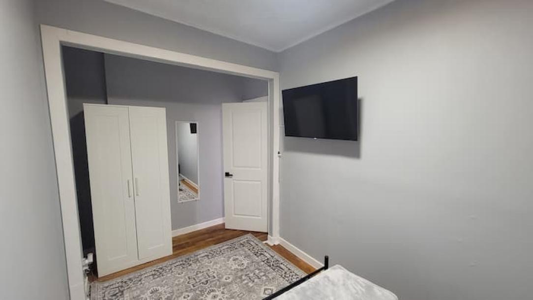 Entire home in Brooklyn, New York, United States 4 guests1 bedroom2 beds1 bath-6