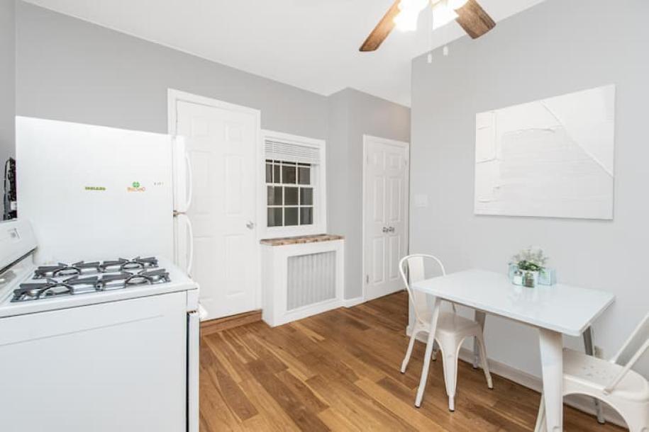 Entire home in Yonkers, New York, United States 5 guests2 bedrooms3 beds1 bath-3