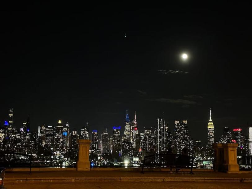 Room in Weehawken, New Jersey, United States 1 bedShared bathroom-0