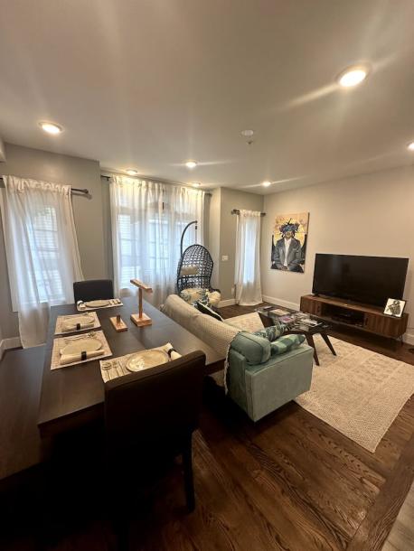Room in North Bergen, New Jersey, United States 1 bedDedicated bathroom-1