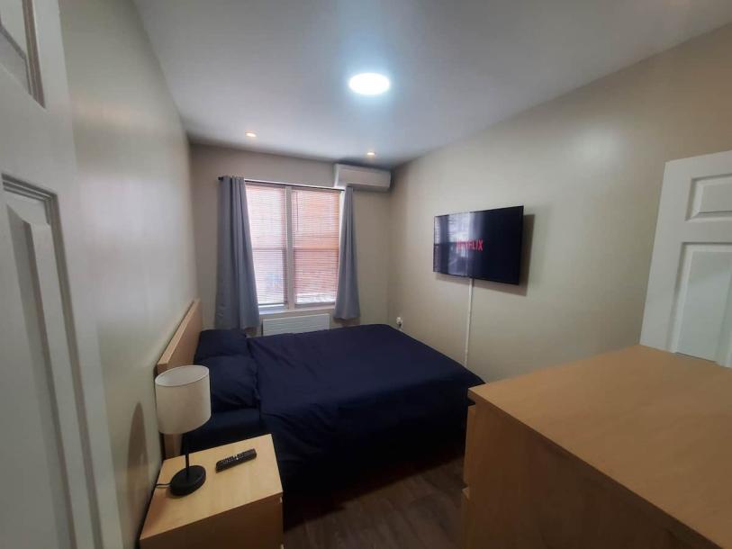 Room in Brooklyn, New York, United States 2 bedrooms2 queen bedsDedicated bathroom-6