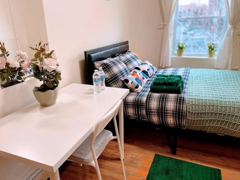Room in Queens, New York, United States 1 double bedShared bathroom-3