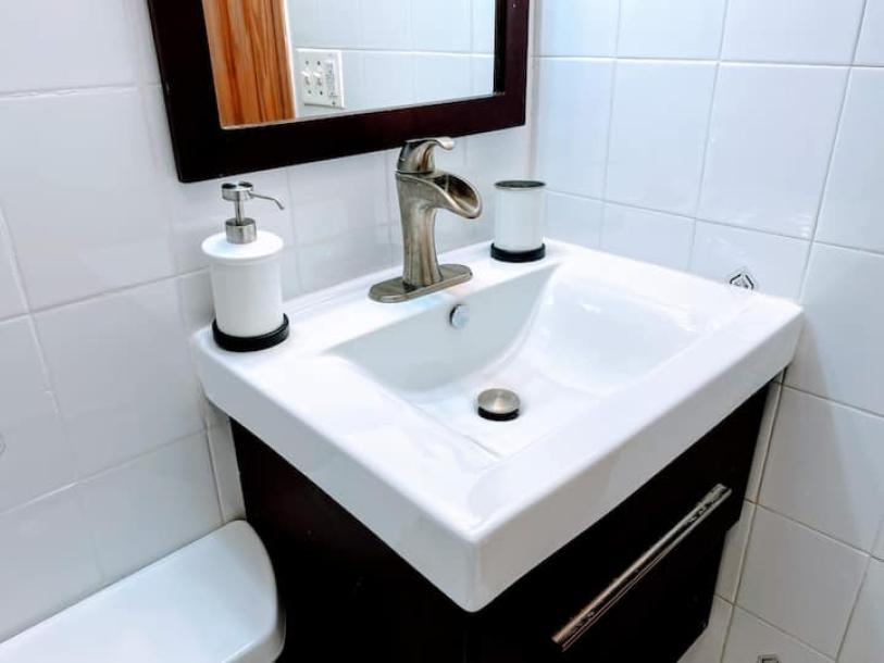 Room in Queens, New York, United States 1 double bedShared bathroom-6
