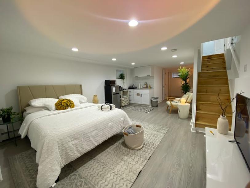 Entire guest suite in Elmont, New York, United States 2 guests1 bedroom1 bed1 bath-3