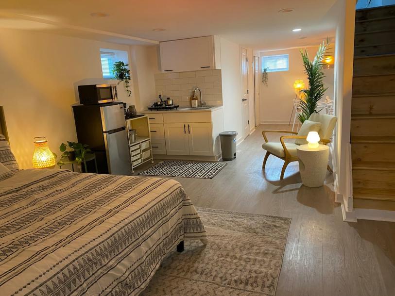 Entire guest suite in Elmont, New York, United States 2 guests1 bedroom1 bed1 bath-6