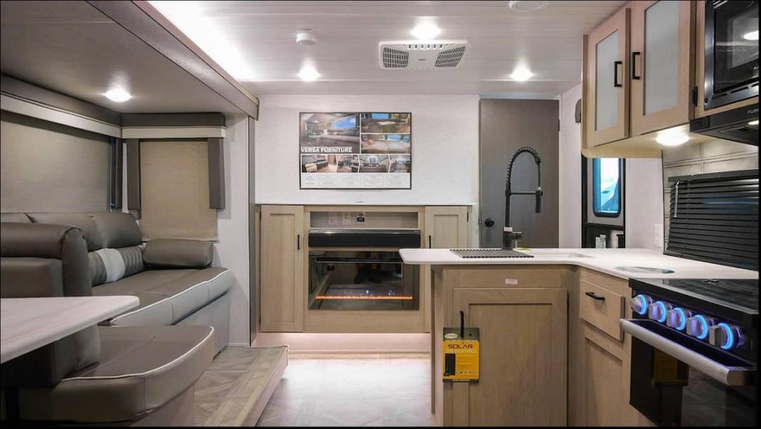 Camper/RV in Irvington, New Jersey, United States 5 guests1 bedroom4 beds1 bath-1