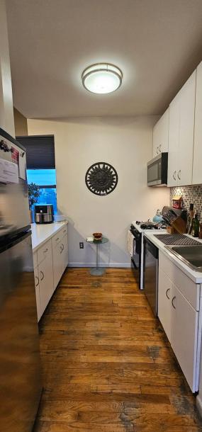 Room in Jersey City, New Jersey, United States 1 queen bedShared bathroom-3
