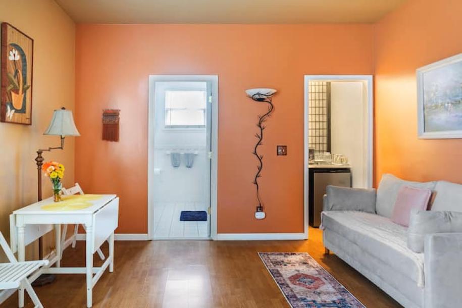Room in Newark, New Jersey, United States 2 bedsPrivate attached bathroom-2
