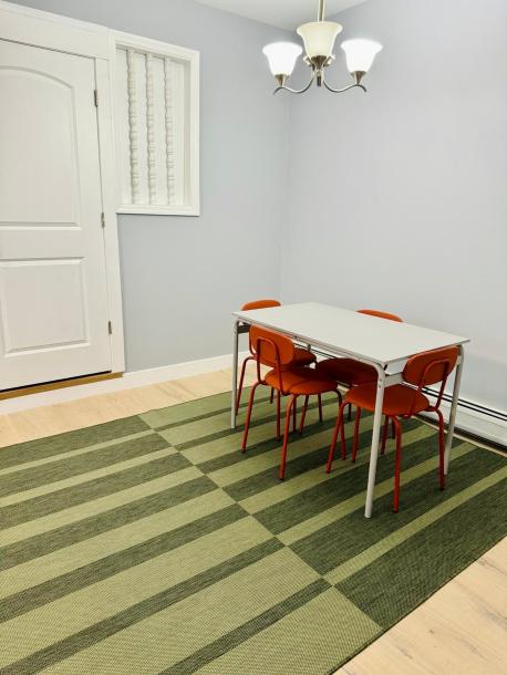 Room in Guttenberg, New Jersey, United States 2 queen bedsShared bathroom-2