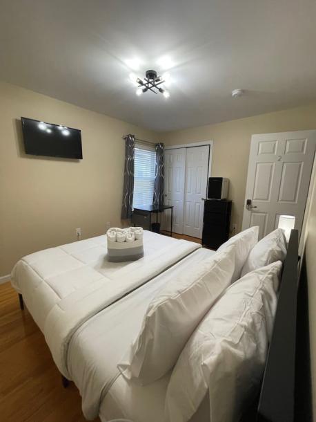 Room in Elizabeth, New Jersey, United States 1 bedShared bathroom-1