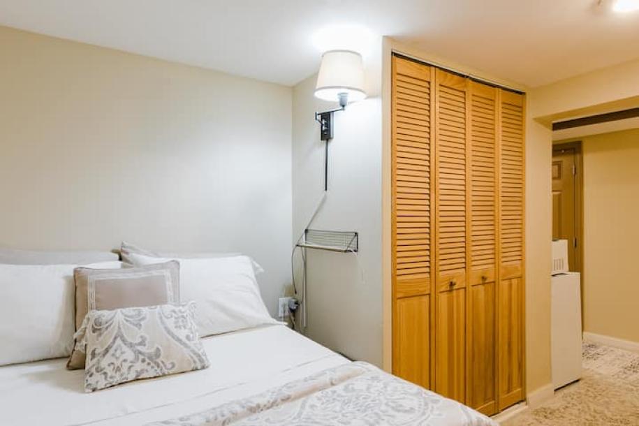 Private room in townhouse in Mount Vernon, New York, United States 2 guests1 bedroom1 bed1 private bath-2