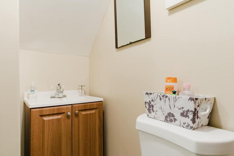 Private room in townhouse in Mount Vernon, New York, United States 2 guests1 bedroom1 bed1 private bath-5