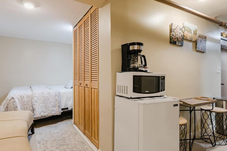 Private room in townhouse in Mount Vernon, New York, United States 2 guests1 bedroom1 bed1 private bath-8