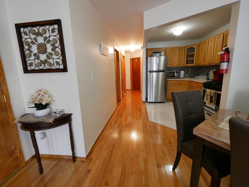 Room in Queens, New York, United States 1 queen bedPrivate attached bathroom-13