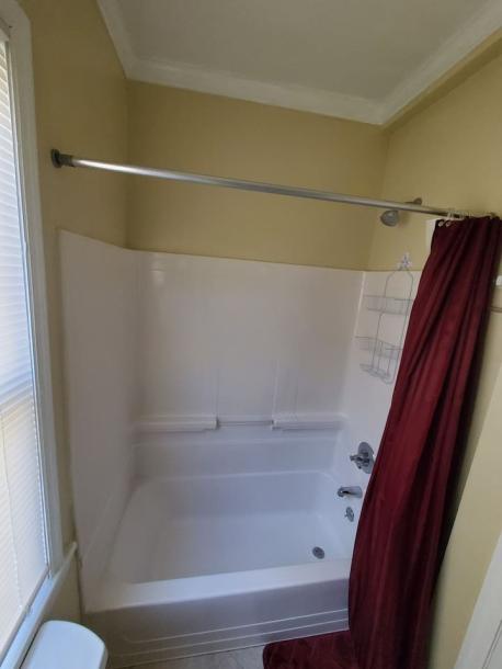 Entire rental unit in Mount Vernon, New York, United States 6 guests3 bedrooms3 beds1 bath-9
