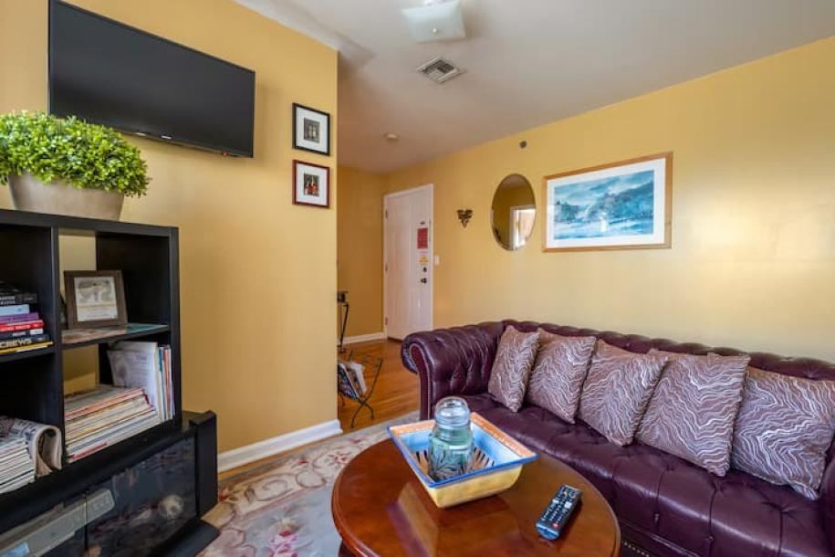Room in Newark, New Jersey, United States 2 bedsPrivate attached bathroom-6