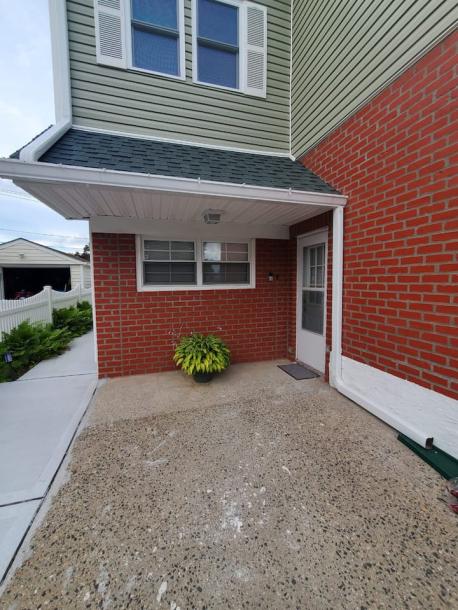 Entire home in Elmont, New York, United States 2 guests1 bedroom1 bed1 bath-0