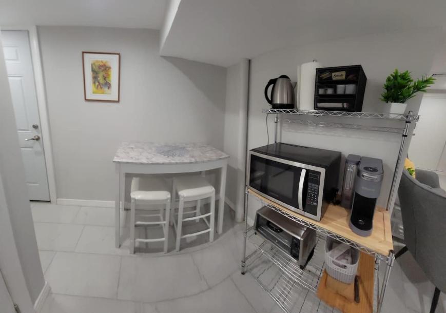 Entire home in Elmont, New York, United States 2 guests1 bedroom1 bed1 bath-5