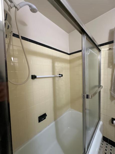Room in Belleville, New Jersey, United States 1 queen bedDedicated bathroom-8