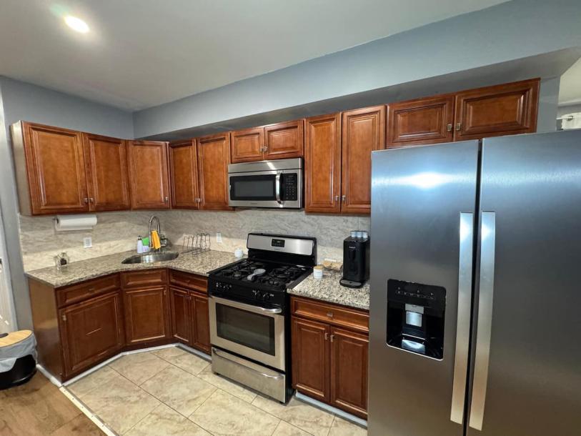 Entire rental unit in Brooklyn, New York, United States 6 guests2 bedrooms2 beds1 bath-4