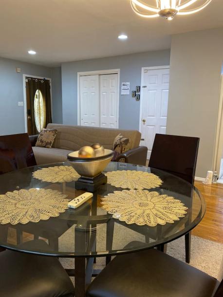 Room in Queens, New York, United States 1 queen bedShared bathroom-5