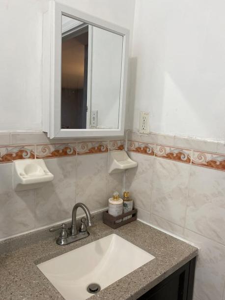 Room in Queens, New York, United States 1 queen bedShared bathroom-8