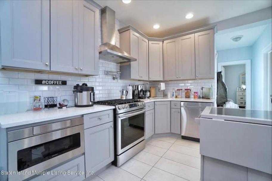 Private room in guest suite in Staten Island, New York, United States 1 guest1 bedroom1 bed1 private bath-3