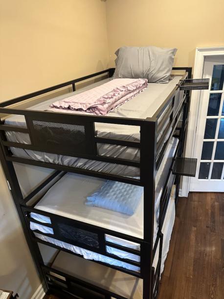 Room in Newark, New Jersey, United States 1 bedShared bathroom-1