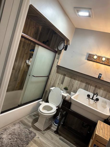 Room in Newark, New Jersey, United States 1 bedShared bathroom-5