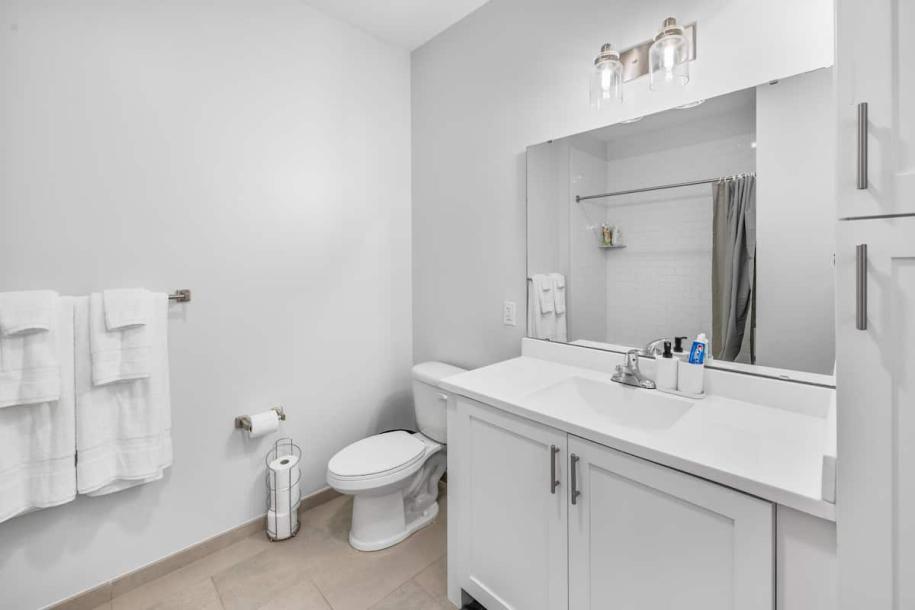 Entire condo in Jersey City, New Jersey, United States 7 guests1 bedroom4 beds1 bath-11