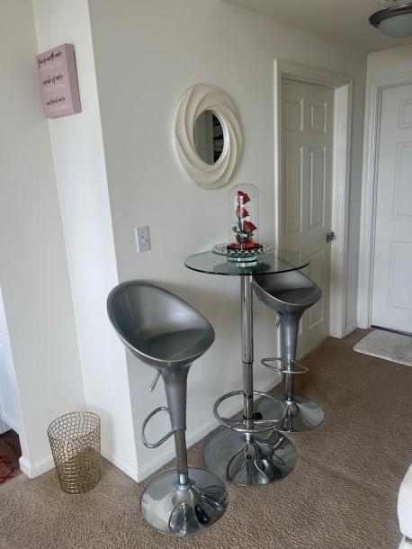 Entire rental unit in New Rochelle, New York, United States 2 guests1 bedroom1 bed1 bath-0