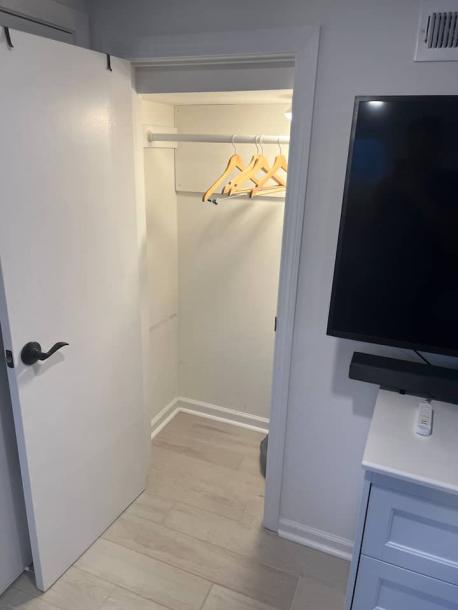 Room in Maplewood, New Jersey, United States 1 double bedPrivate attached bathroom-10