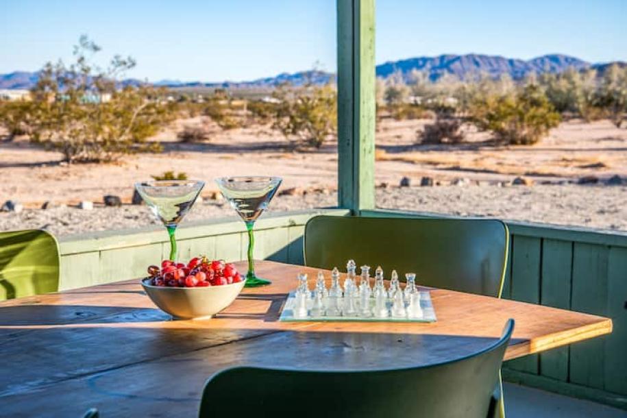 Entire home in Twentynine Palms, California 4 guests2 bedrooms2 beds2 baths-11