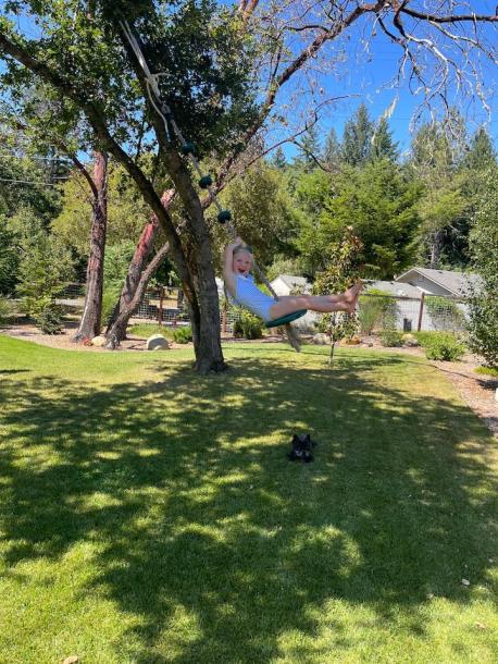 Entire home in Gasquet, California 6 guests2 bedrooms3 beds1 bath-4