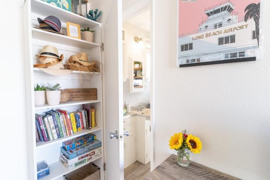Entire guesthouse in Long Beach, California 2 guests1 bedroom1 bed1 bath-11