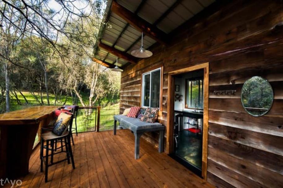 Yurt in Oakhurst, California 2 guests1 bedroom1 bed1.5 baths-10