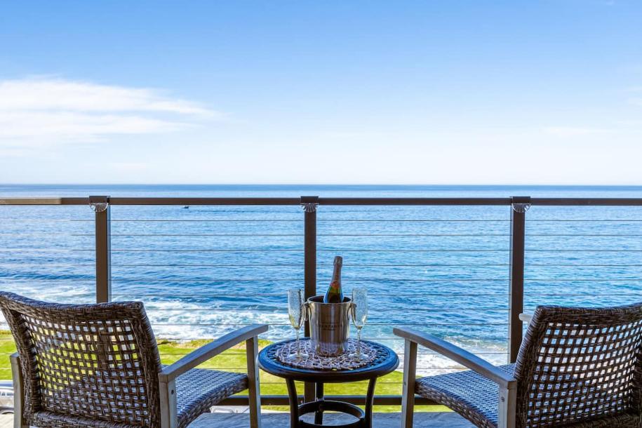 Entire condo in San Diego, California 5 guests2 bedrooms2 beds2 baths-14