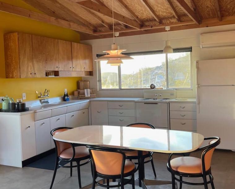 Entire cabin in Joshua Tree, California 2 guestsStudio1 bed1 bath-14