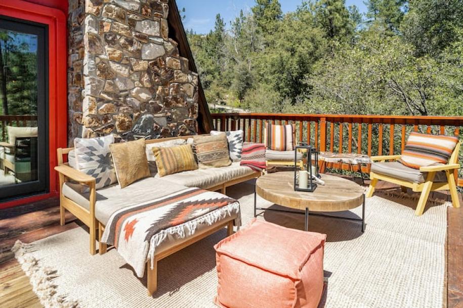 Entire cabin in Idyllwild-Pine Cove, California 7 guests3 bedrooms4 beds2 baths-3
