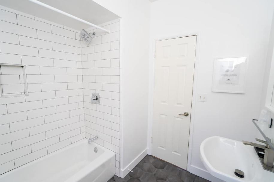 Room in hotel in Solvang, California 2 guests1 bedroom1 bed1 private bath-4