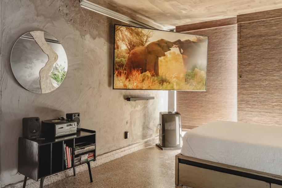 Entire guesthouse in Oakland, California 2 guestsStudio1 bed1 bath-6