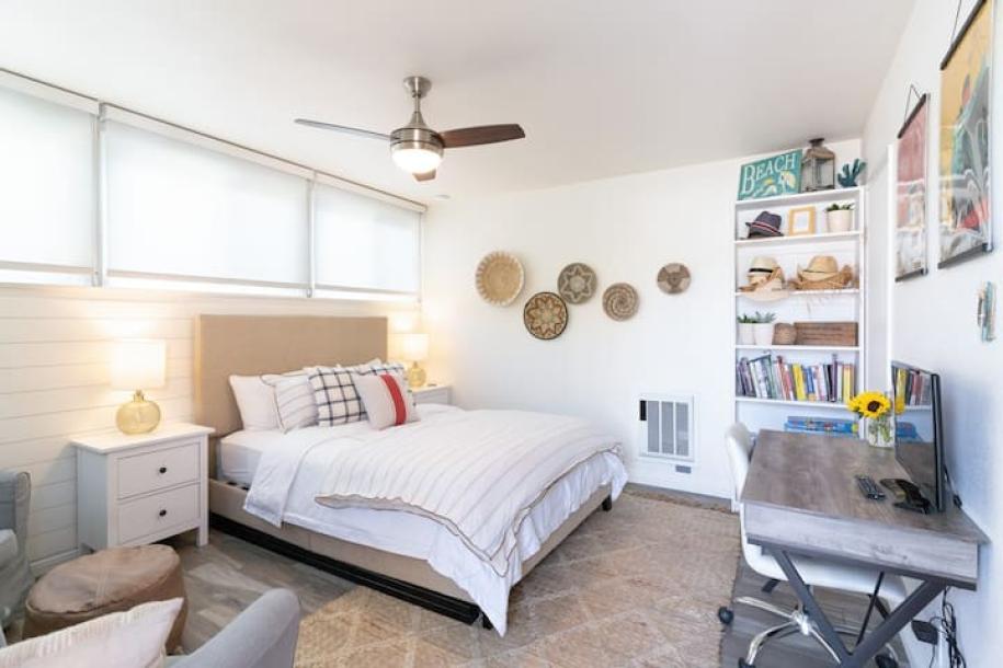 Entire guesthouse in Long Beach, California 2 guests1 bedroom1 bed1 bath-17