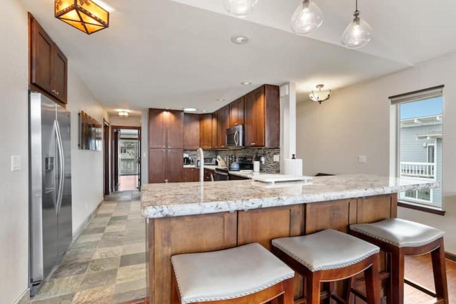 Entire home in South Lake Tahoe, California 4 guests2 bedrooms2 beds2 baths-10