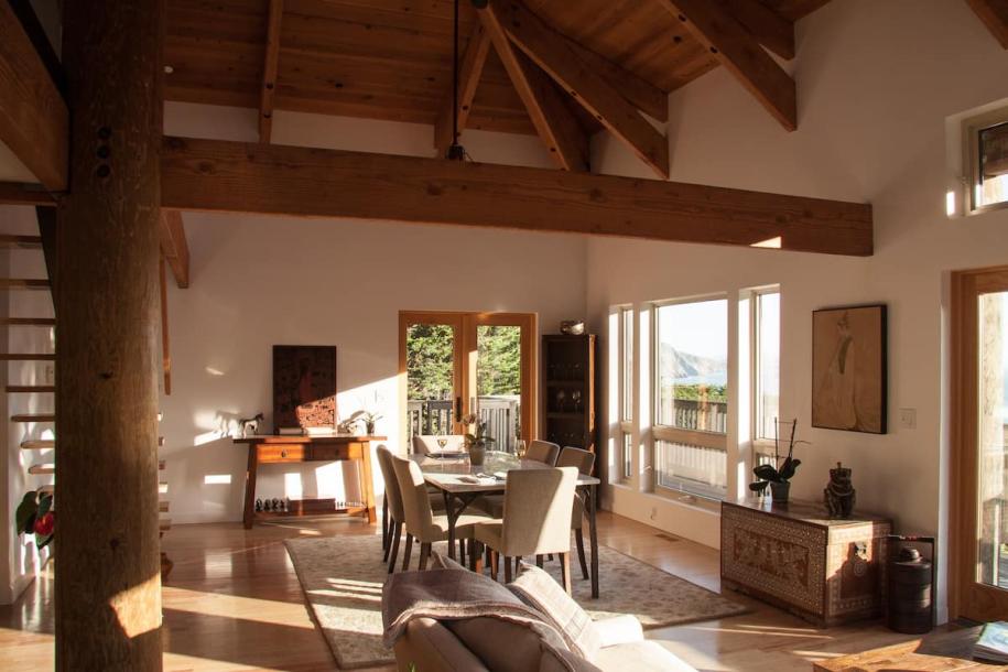 Entire home in Muir Beach, California 2 guests1 bedroom1 bed2 baths-14
