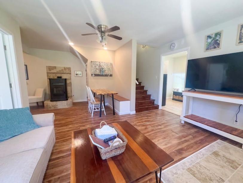 Entire home in Crescent City, California 4 guests2 bedrooms2 beds1 bath-13